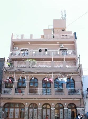 סלטה Hotel Shauard מראה חיצוני תמונה