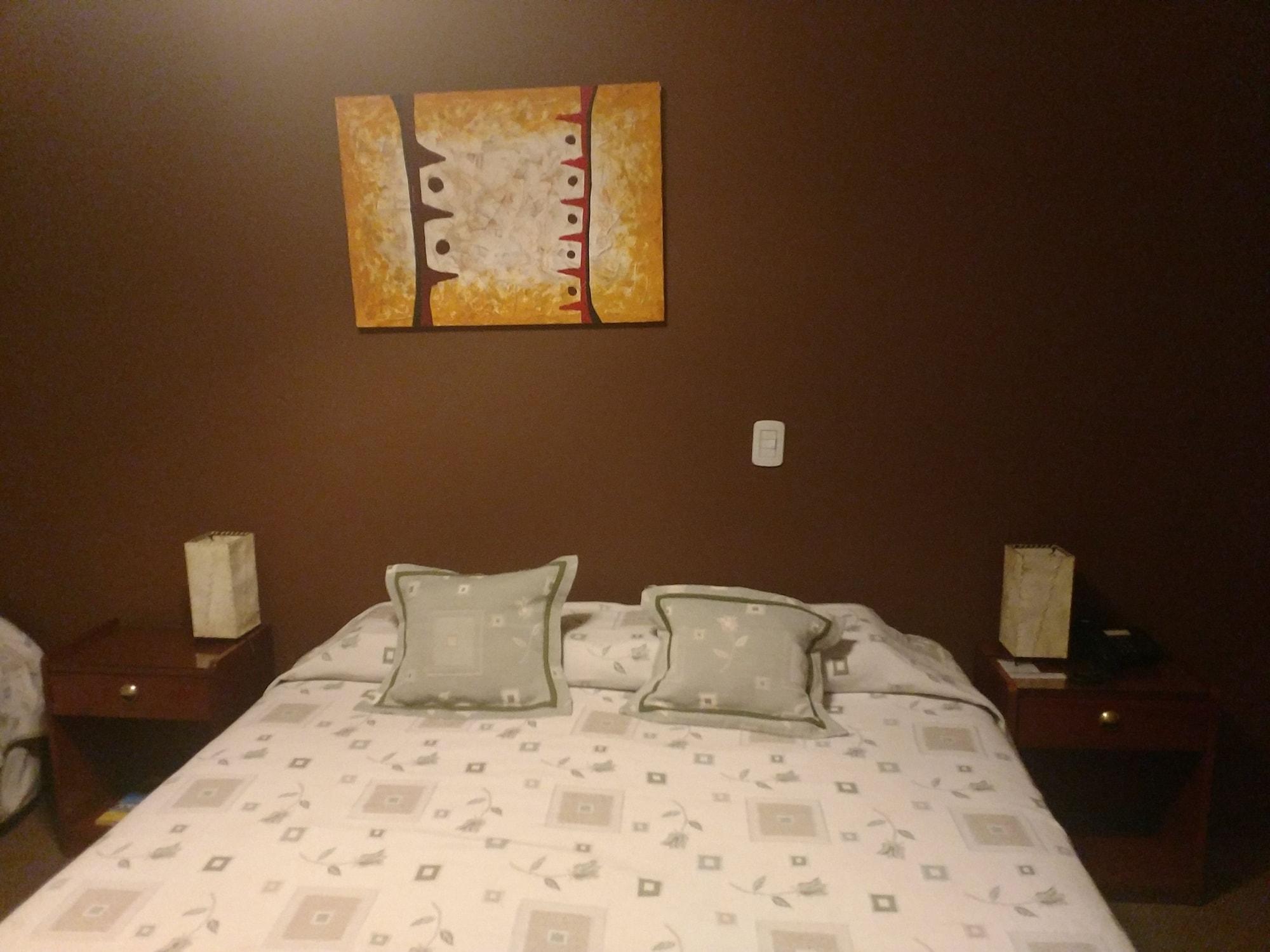 סלטה Hotel Shauard מראה חיצוני תמונה