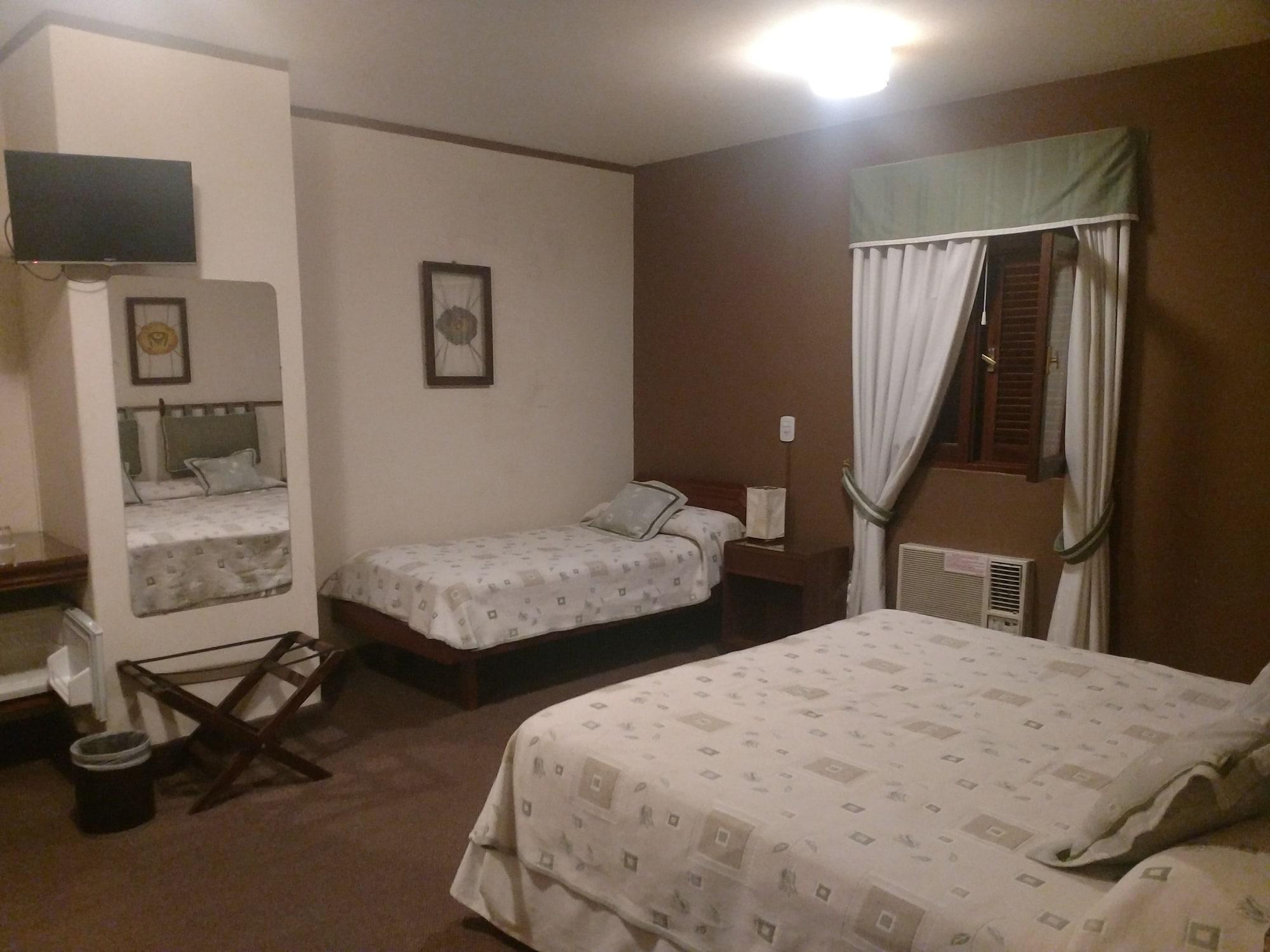 סלטה Hotel Shauard מראה חיצוני תמונה