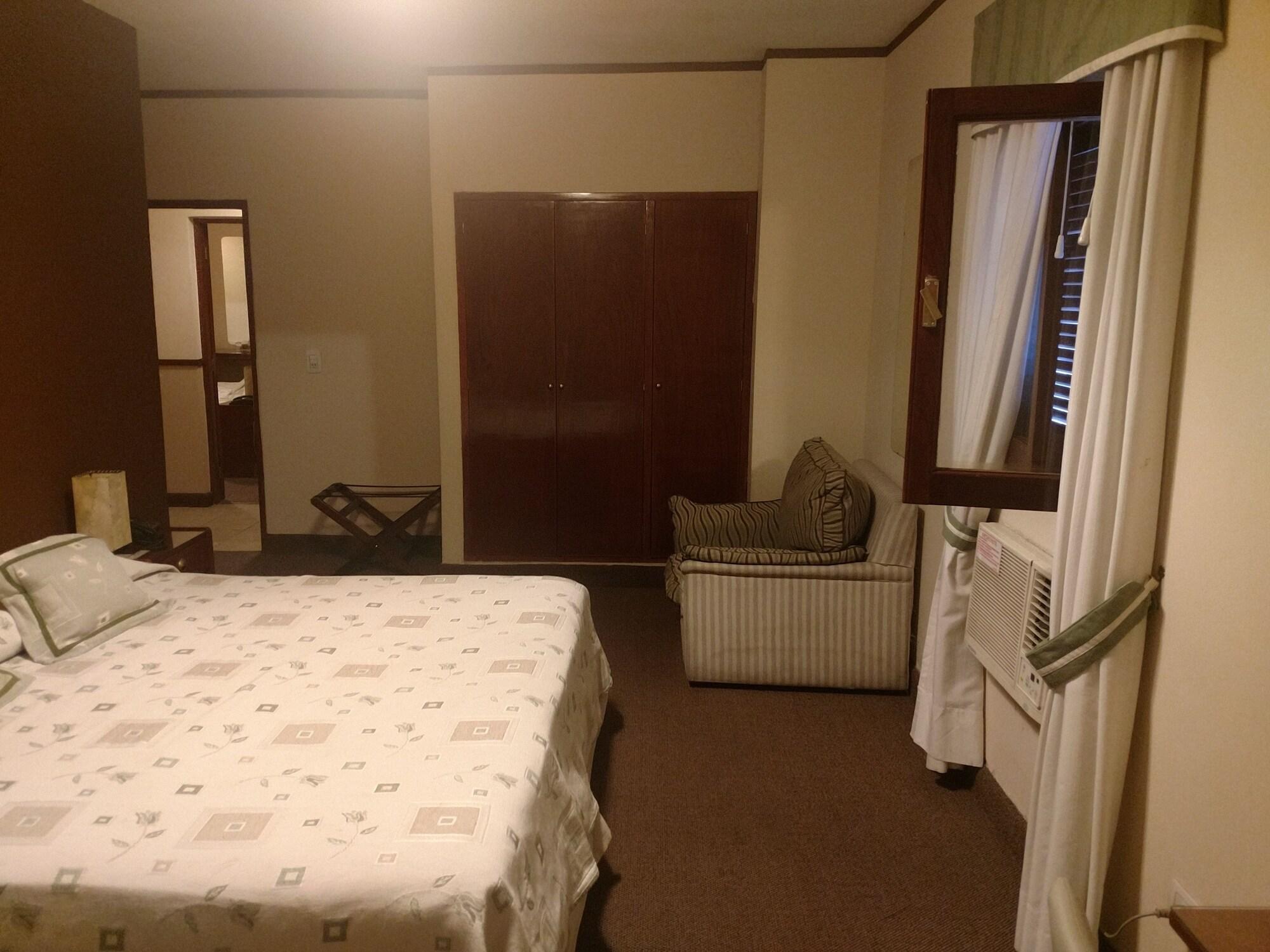 סלטה Hotel Shauard מראה חיצוני תמונה