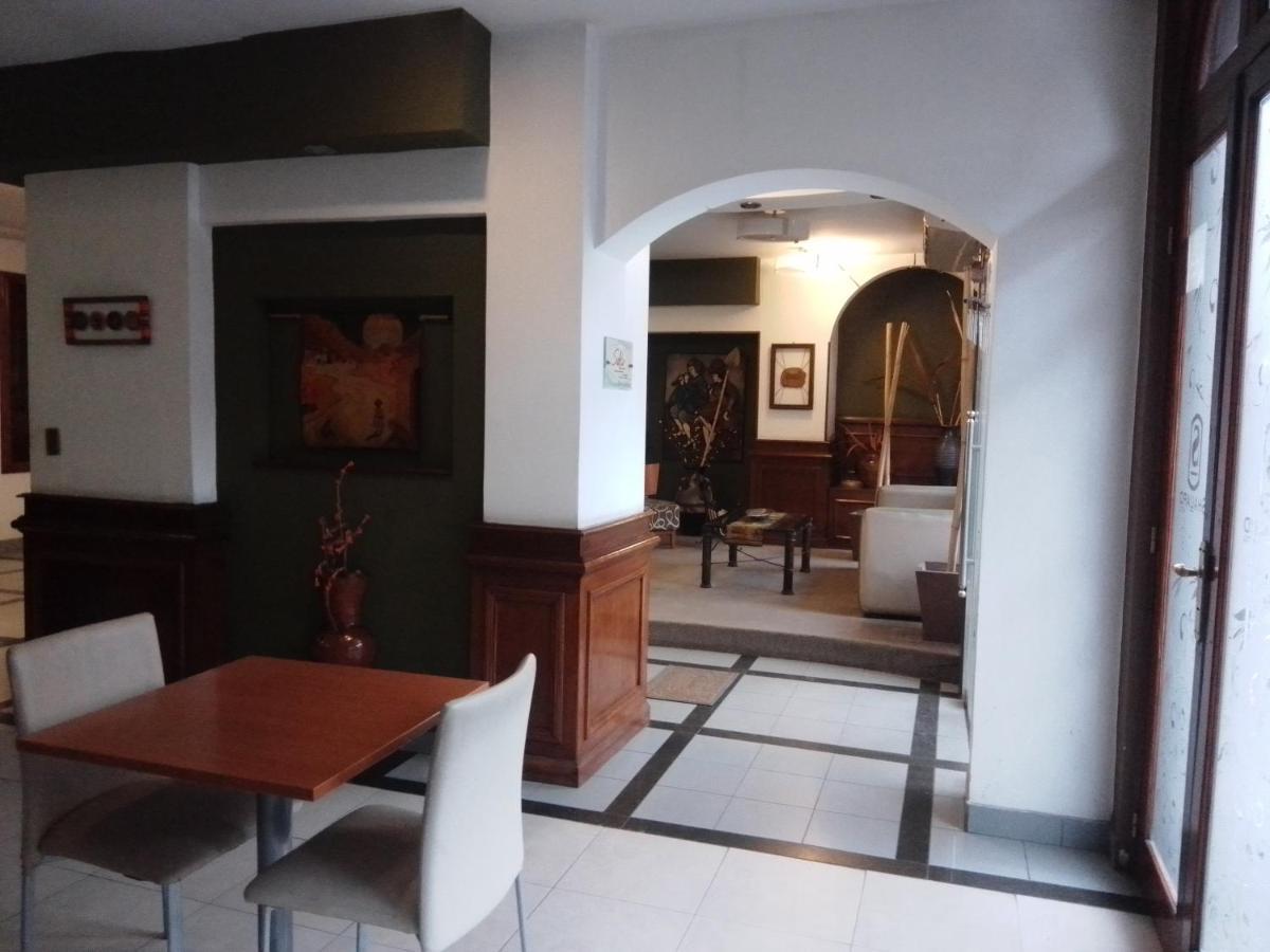 סלטה Hotel Shauard מראה חיצוני תמונה