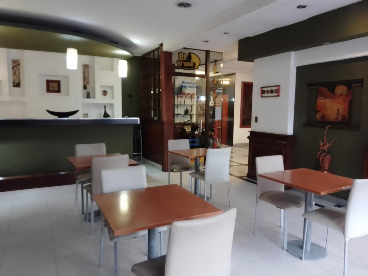 סלטה Hotel Shauard מראה חיצוני תמונה