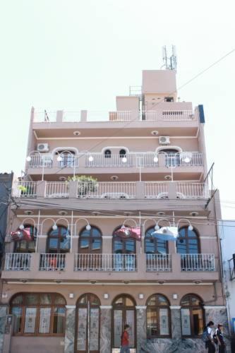סלטה Hotel Shauard מראה חיצוני תמונה