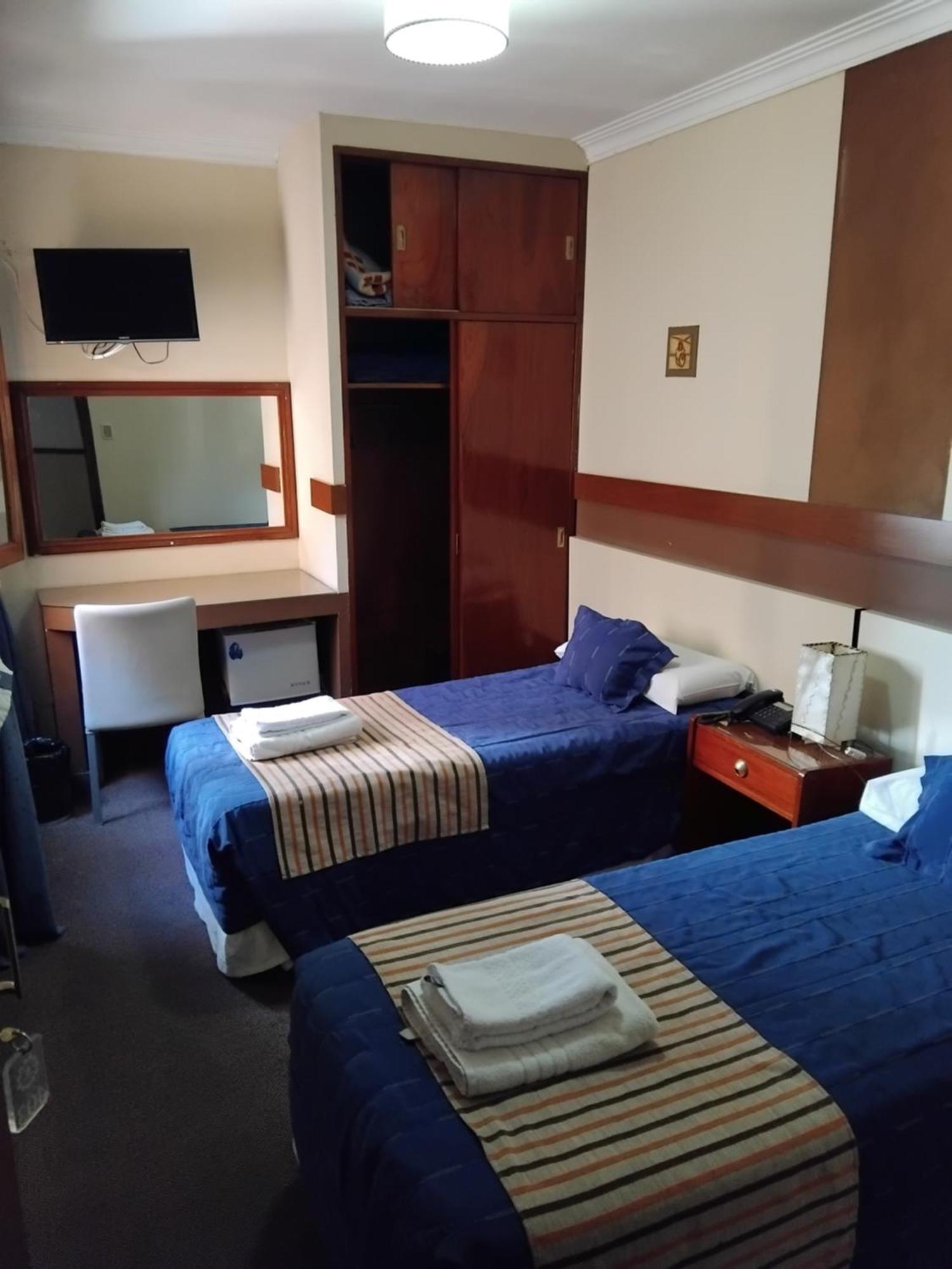 סלטה Hotel Shauard מראה חיצוני תמונה